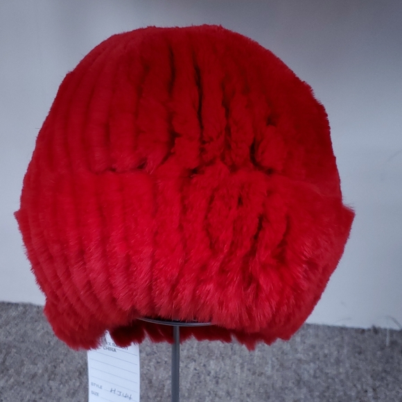 SALE Red Knitted Rex Rabbit Fur Stretch Beanie - Picture 1 of 2